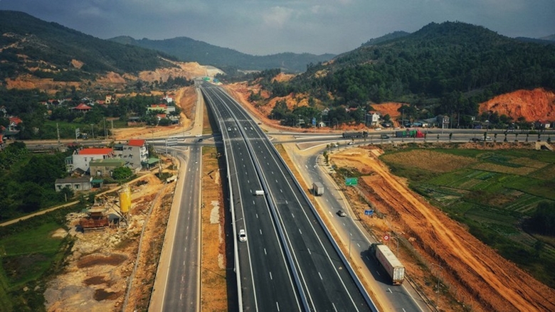 Cao tốc Mai Sơn – QL45 sẽ thúc đẩy kinh tế trọng điểm Ninh Bình – Thanh Hóa, góp phần đưa thị xã Bỉm Sơn trở thành thành phố đô thị loại III trực thuộc tỉnh Thanh Hóa. 