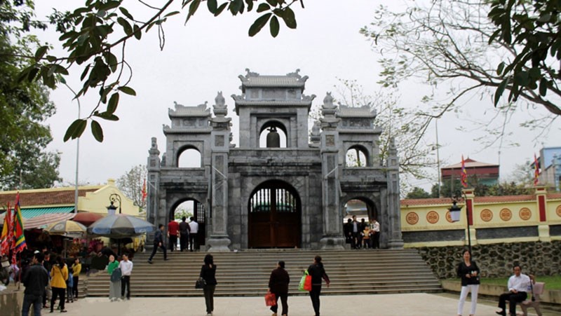 Đền Sòng và Đền cô Chín Giếng di tích lịch sử cấp quốc gia tại Bỉm Sơn - Thanh Hóa địa điểm tâm linh nổi tiếng nhất miền bắc. 